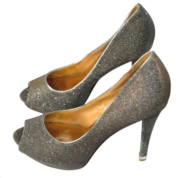 Badgley Mischka Heels - Silver Sparkle Peep Toe 5 inch Stiletto - Leather Soles - Picture 3 of 12
